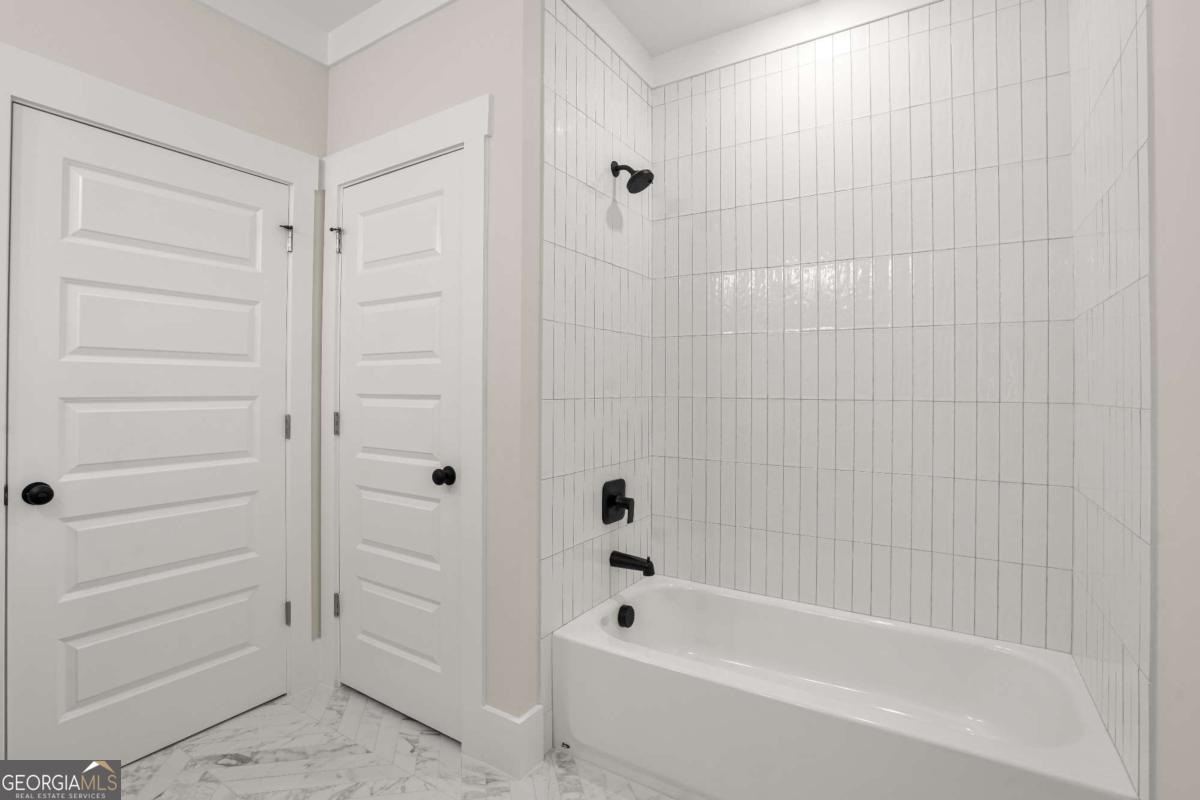 3216 Cedar Street Scottdale GA 30079