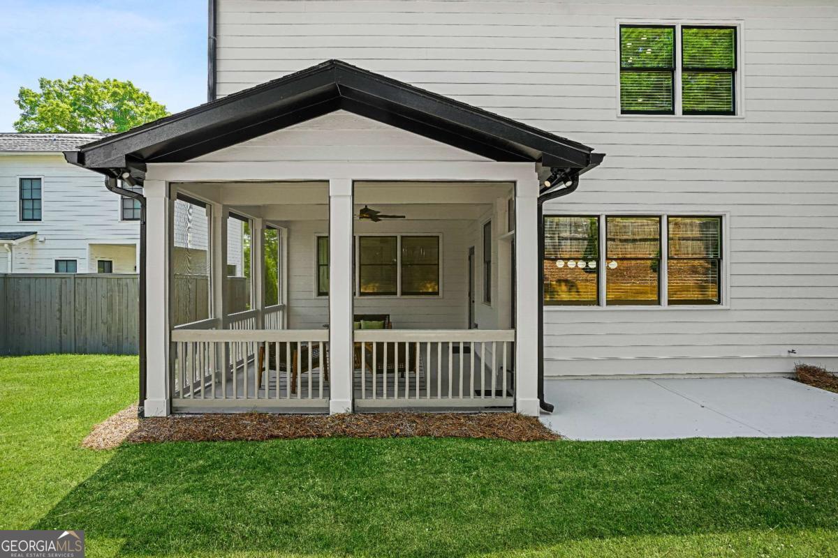 3216 Cedar Street Scottdale GA 30079