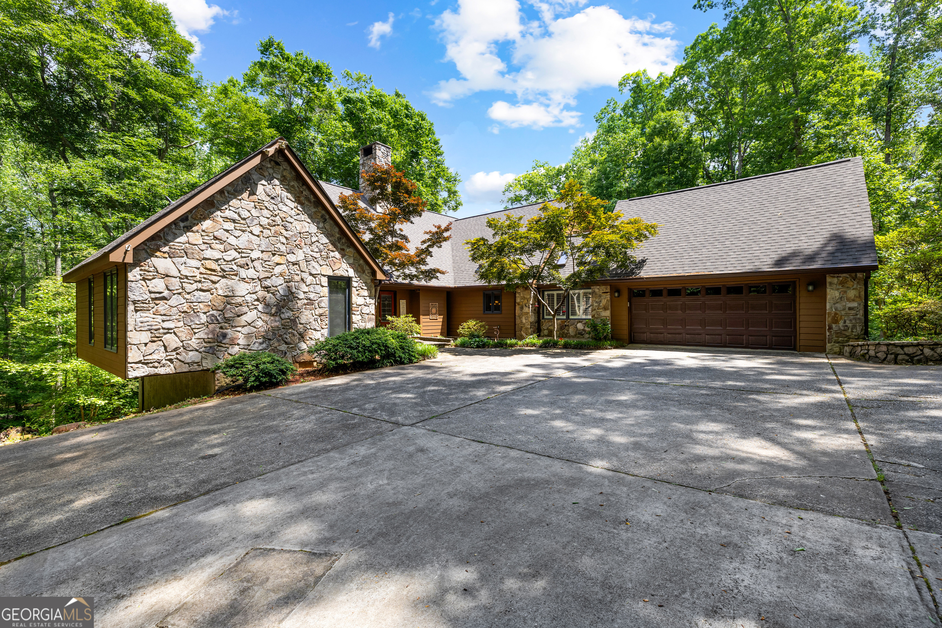15 Red Bud Trail Newnan GA 30263