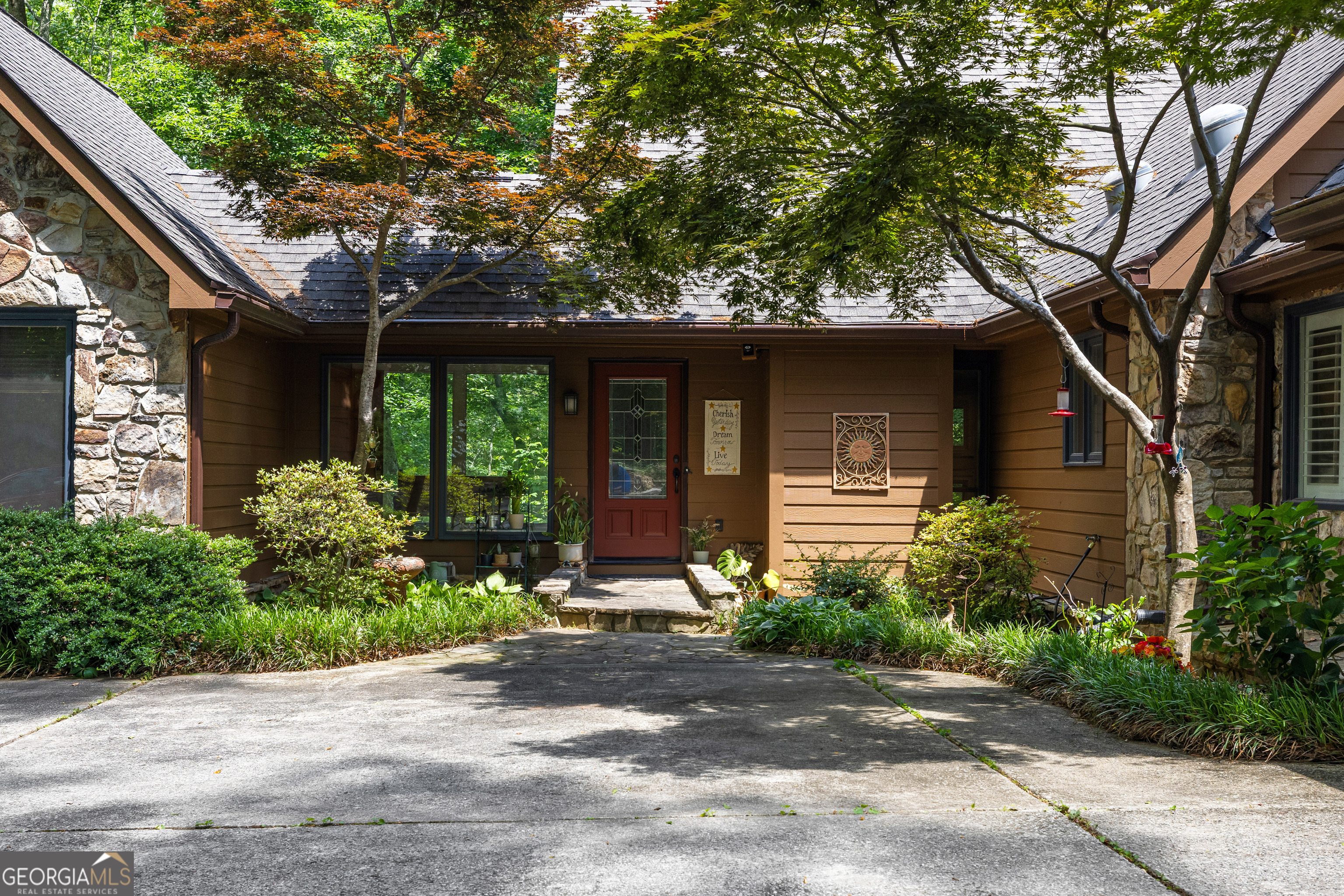 15 Red Bud Trail Newnan GA 30263