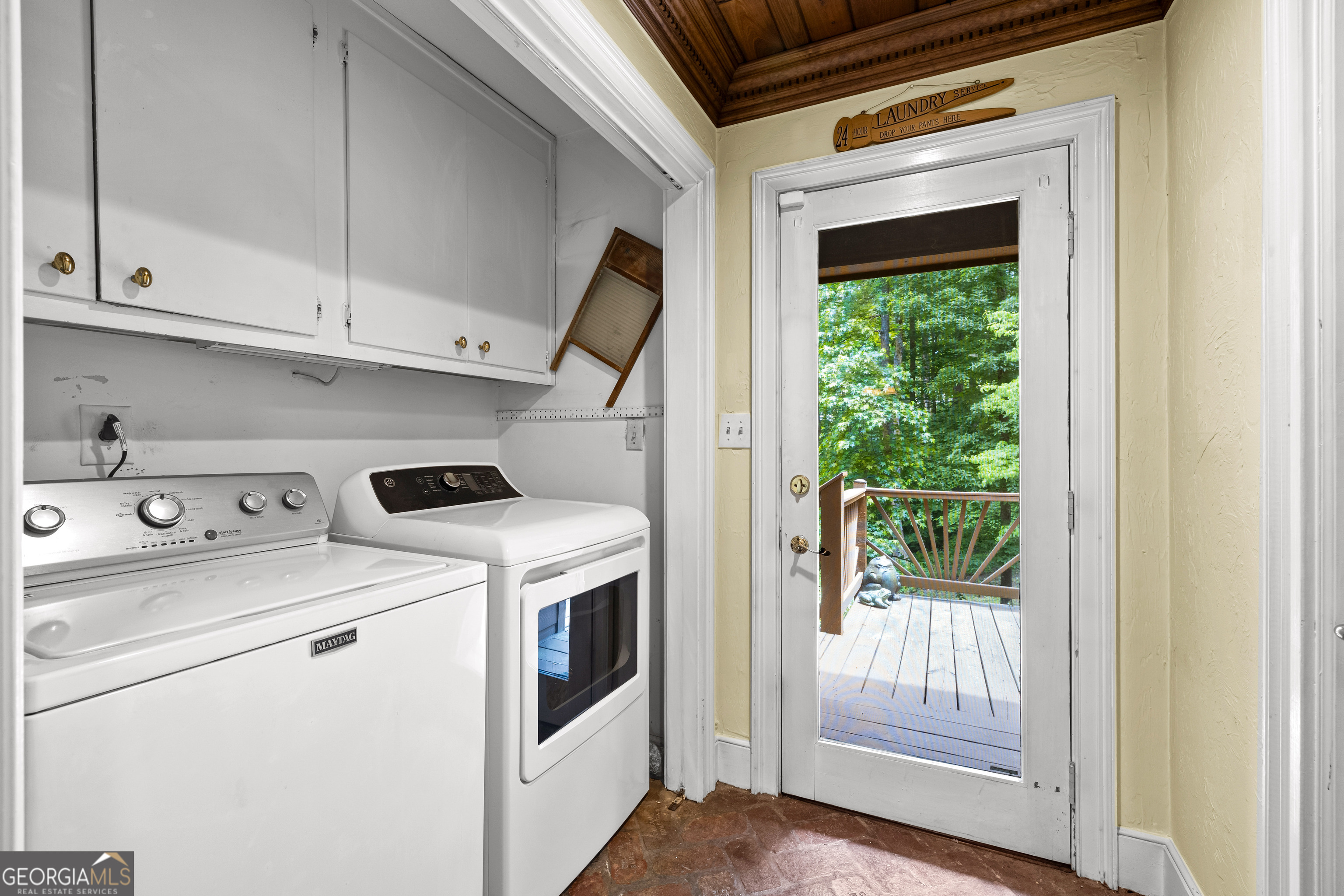 15 Red Bud Trail Newnan GA 30263