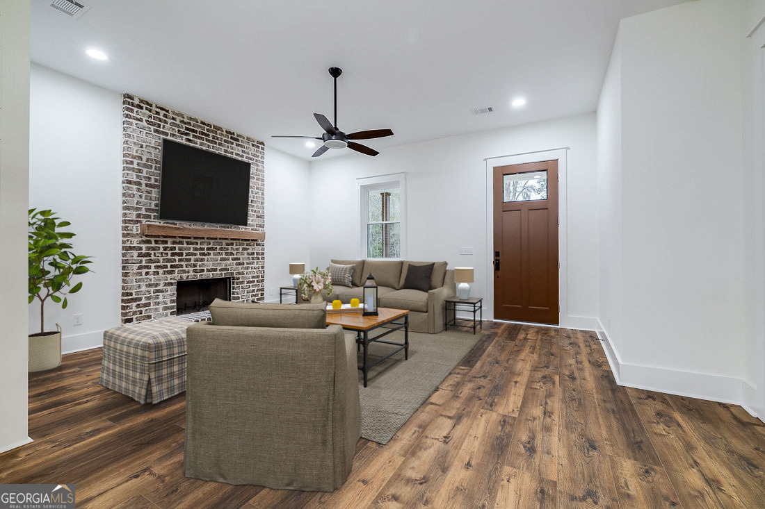 610 N Rogers Street Pooler GA 31322