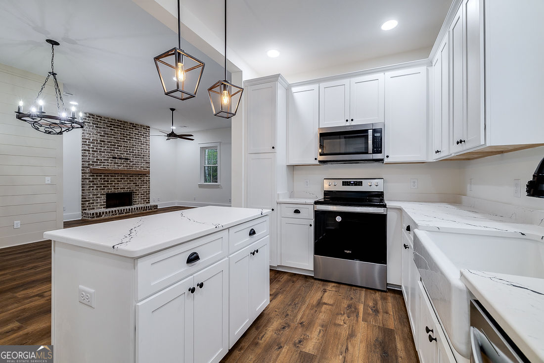 610 N Rogers Street Pooler GA 31322