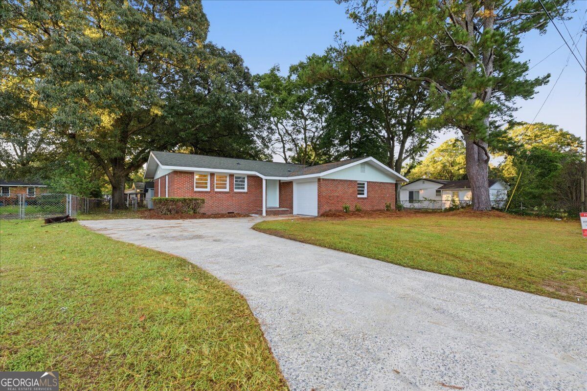 338 Mike Street Warner Robins GA 31088