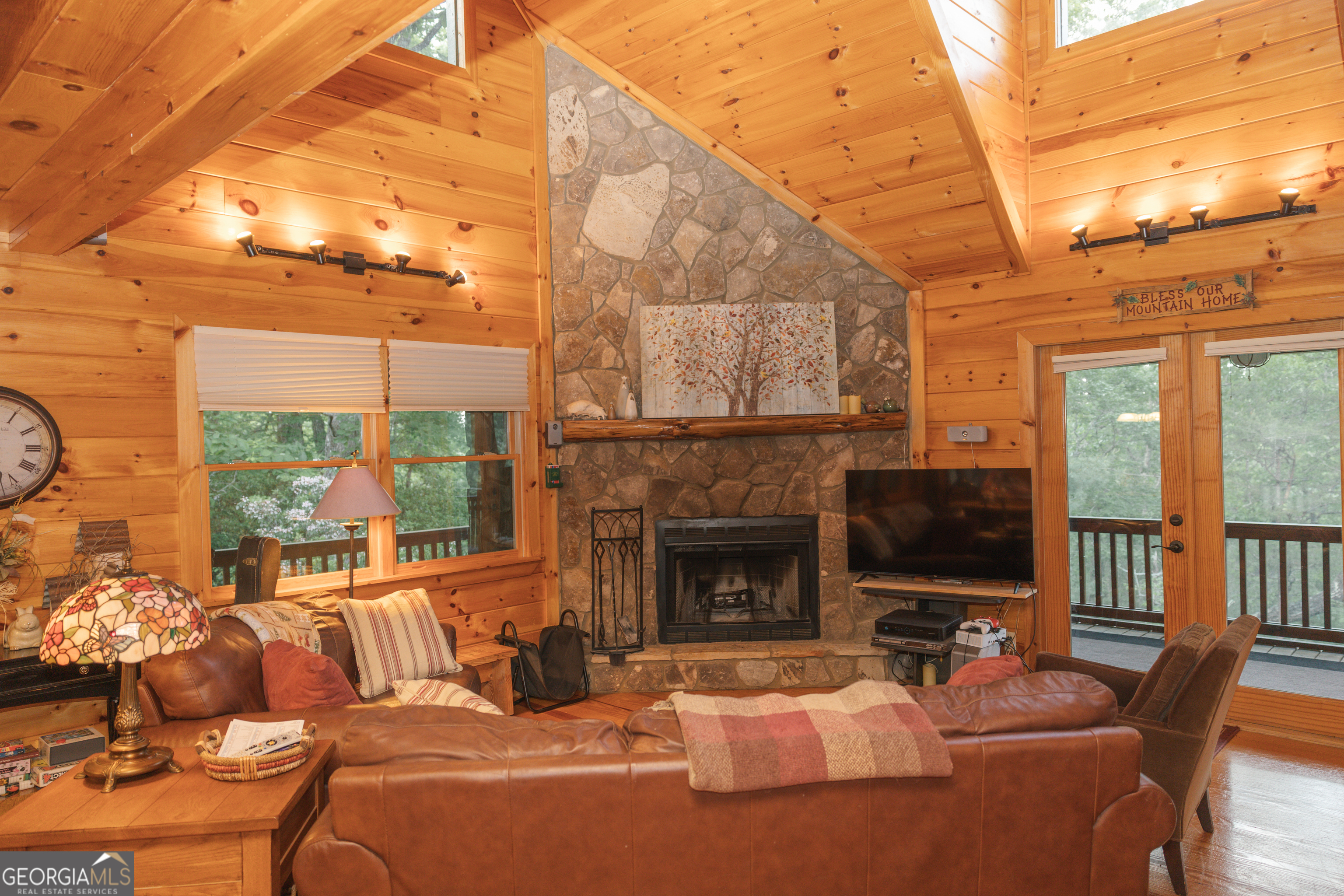 351 John Dick Overlook Blue Ridge GA 30513
