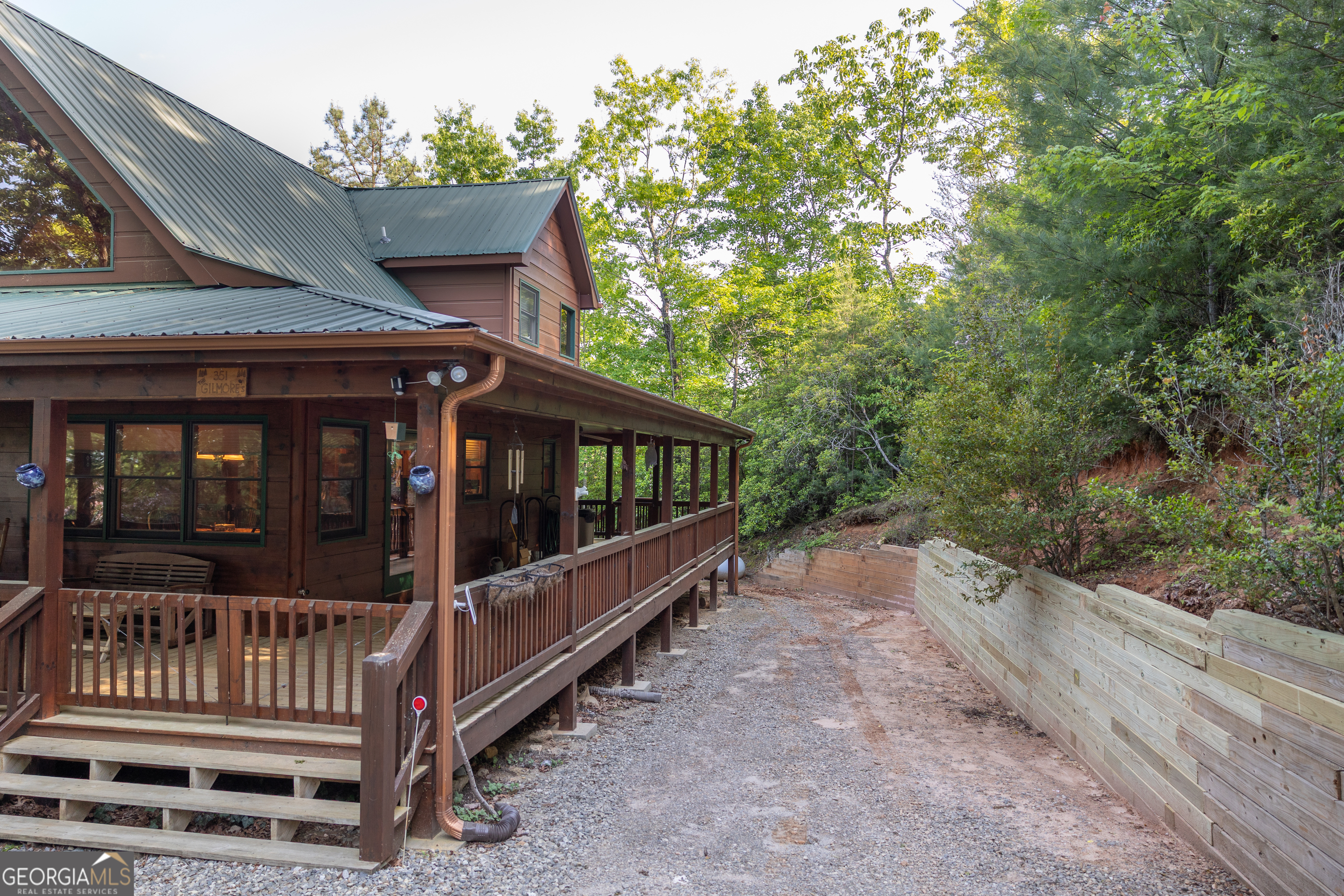 351 John Dick Overlook Blue Ridge GA 30513