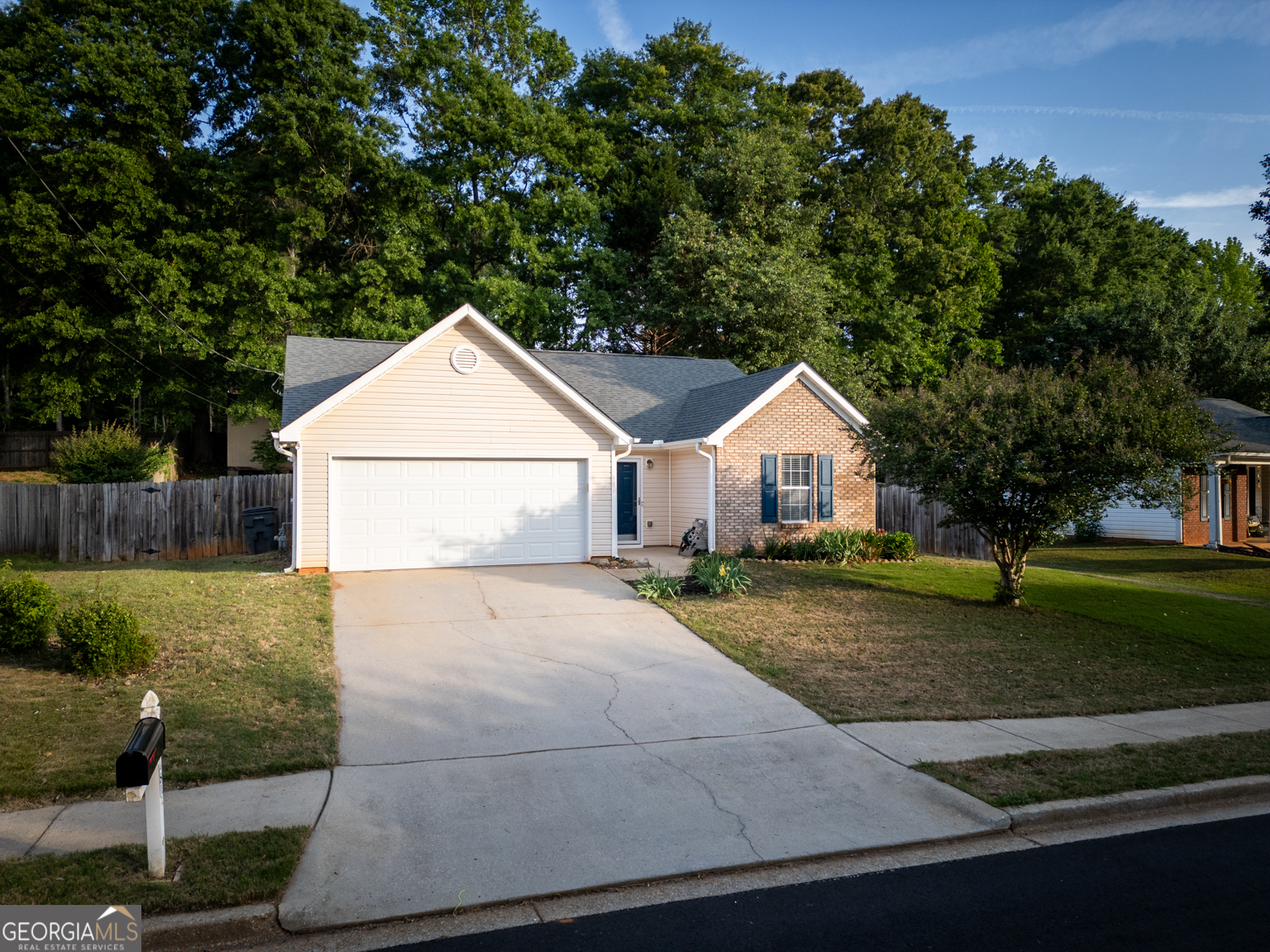 481 Sarahs Lane Locust Grove GA 30248