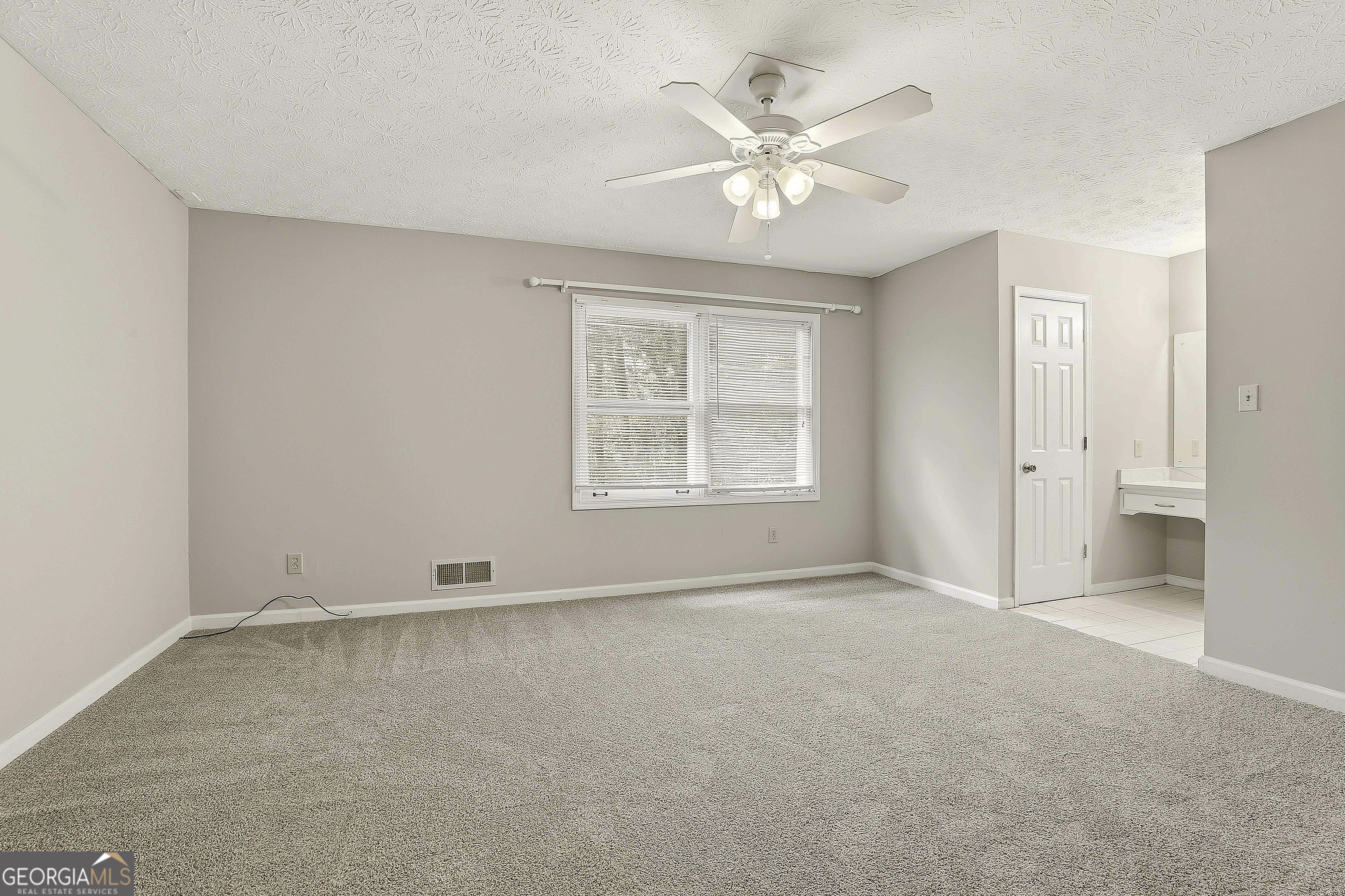 155 Williamsburg Way Fayetteville GA 30214