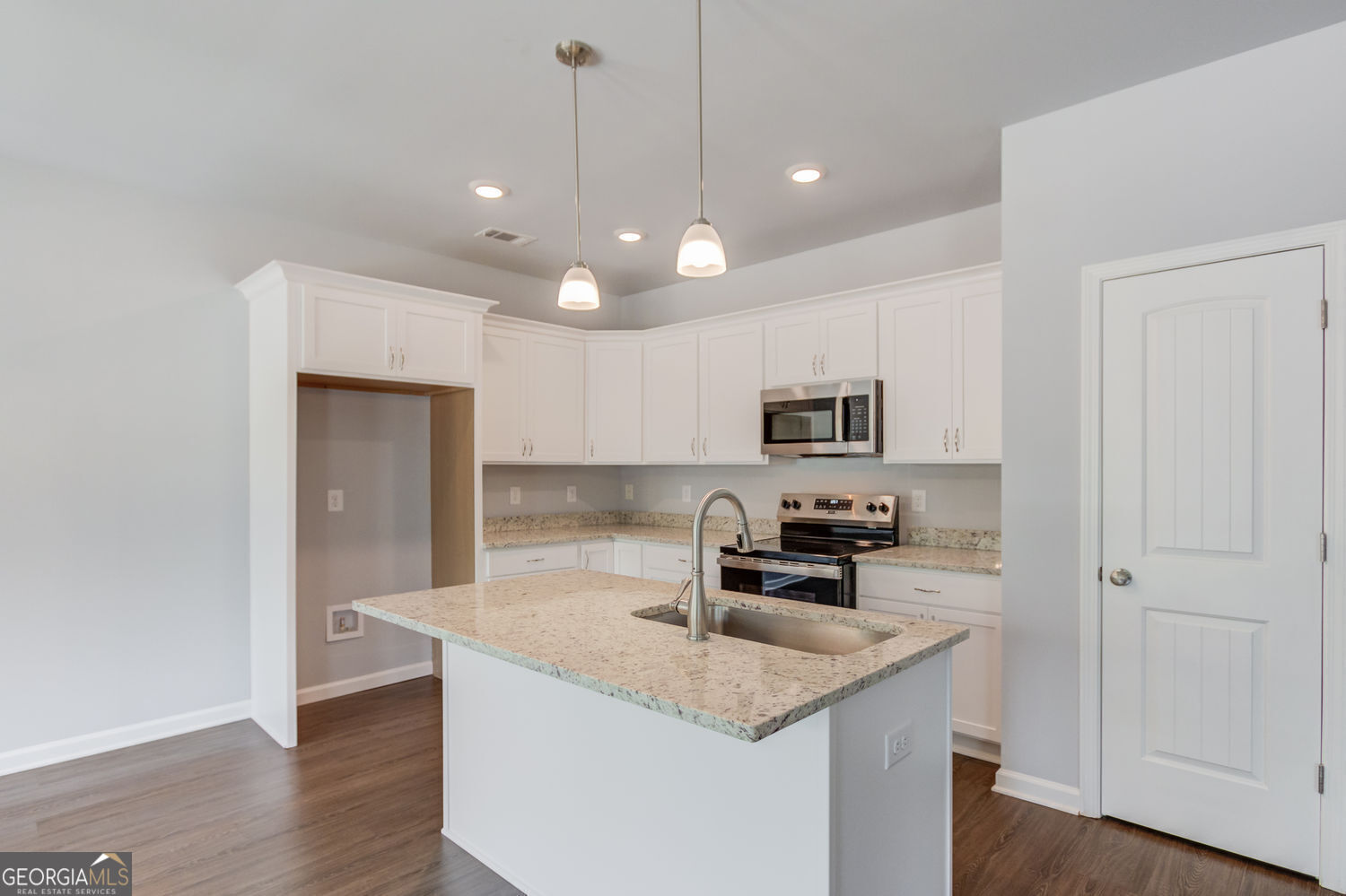 771 Dortch Road Eastanollee GA 30538
