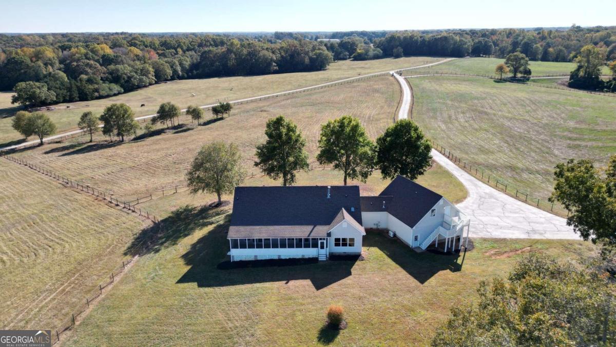 173 & 175 Deer Creek Farms Road Hartwell GA 30643