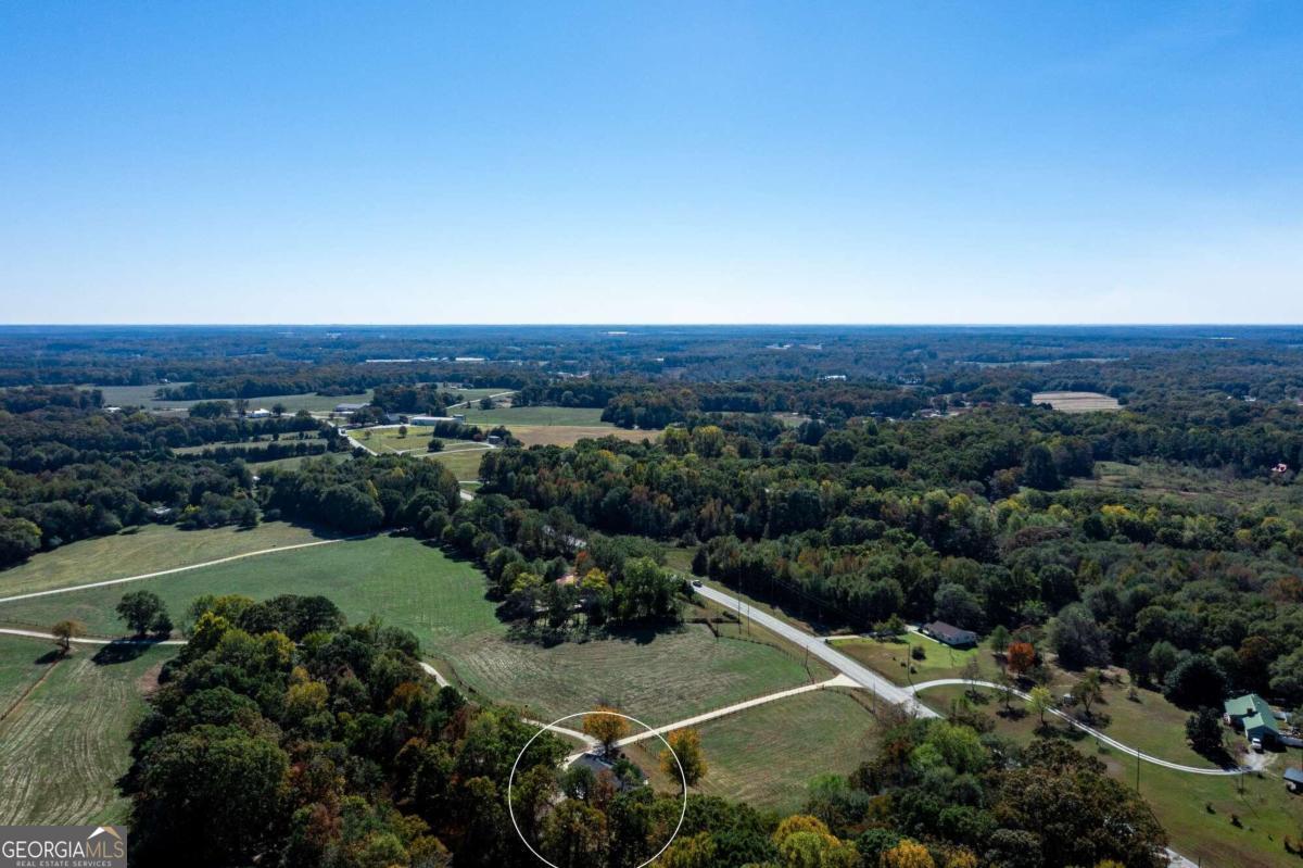173 & 175 Deer Creek Farms Road Hartwell GA 30643