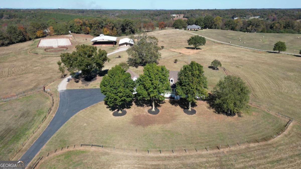 173 & 175 Deer Creek Farms Road Hartwell GA 30643