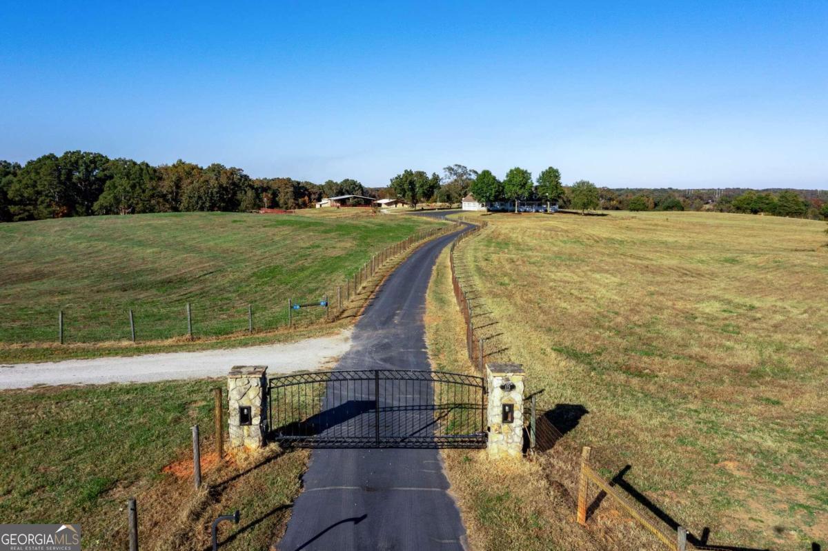 173 & 175 Deer Creek Farms Road Hartwell GA 30643