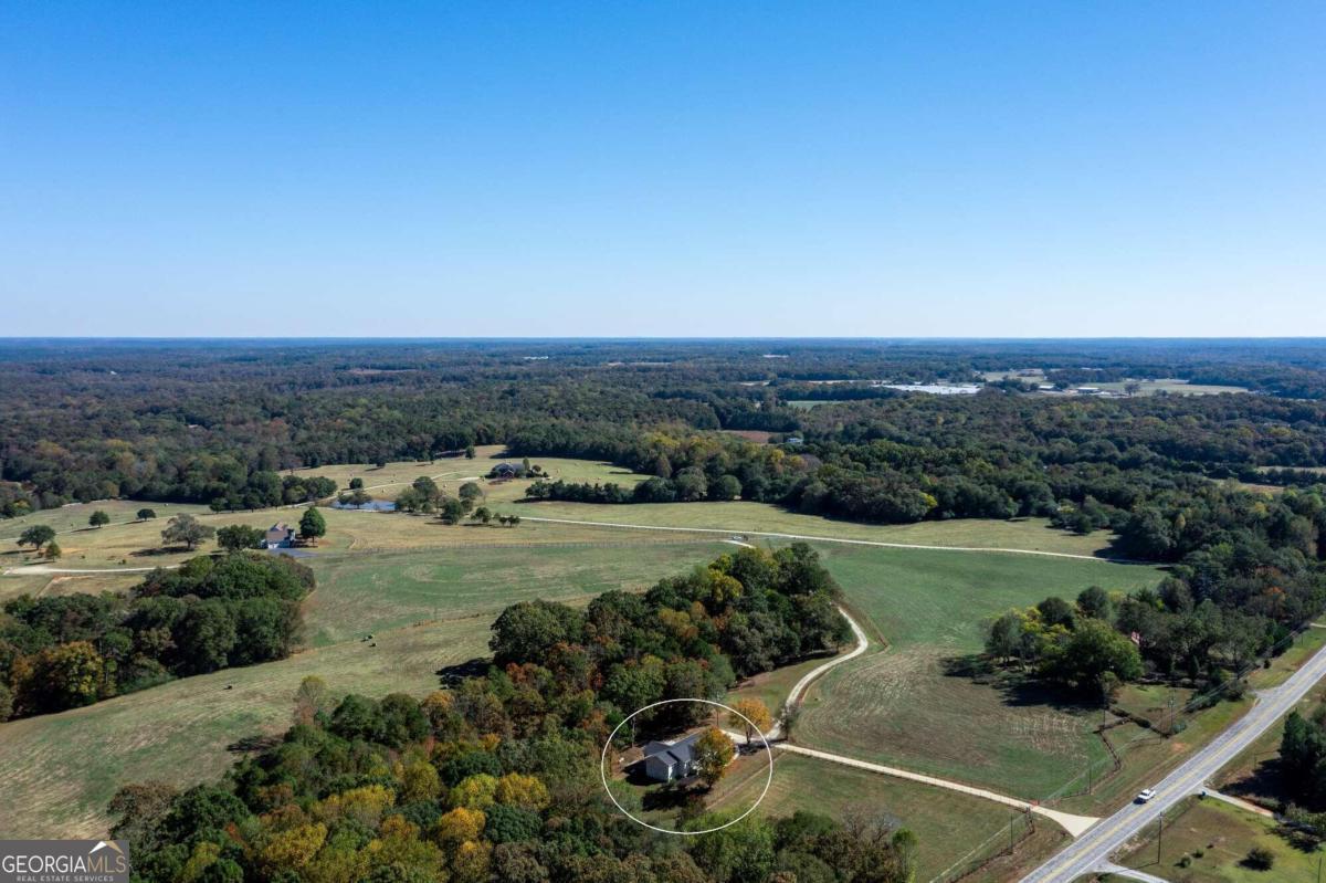173 & 175 Deer Creek Farms Road Hartwell GA 30643