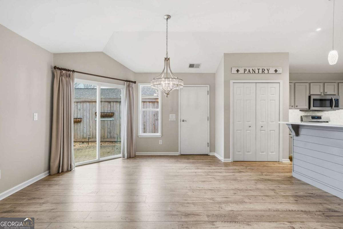 102 Courtyard Lane Woodstock GA 30189