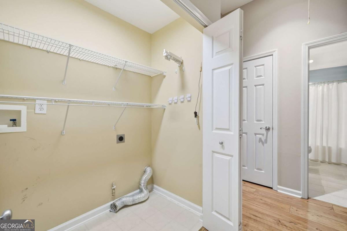 102 Courtyard Lane Woodstock GA 30189