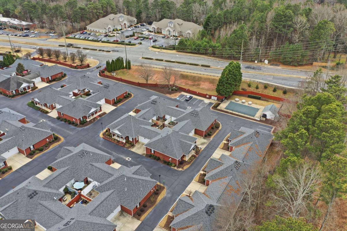 102 Courtyard Lane Woodstock GA 30189