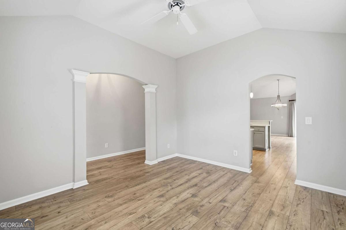 102 Courtyard Lane Woodstock GA 30189