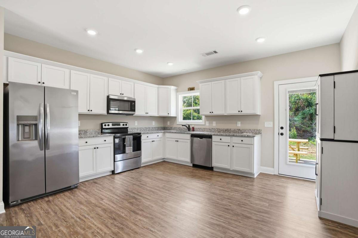 64 Bradley Trail Kingston GA 30145