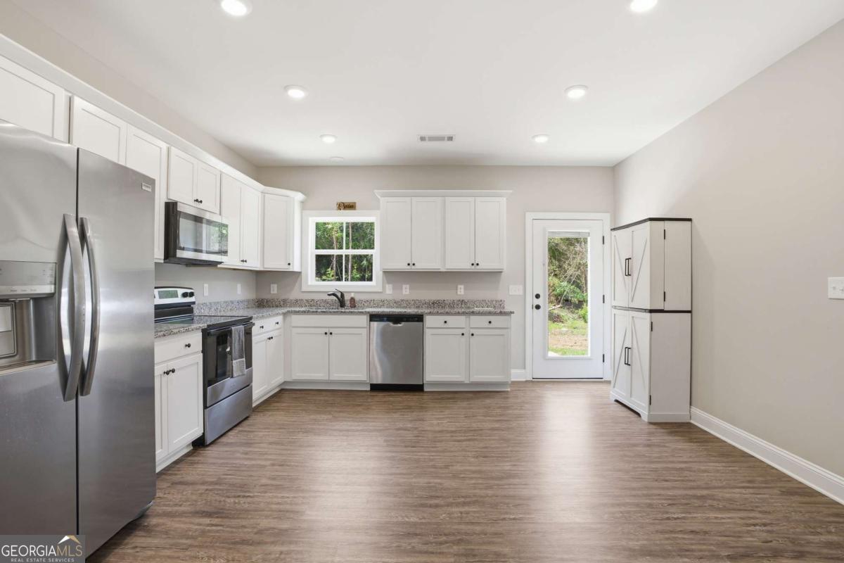 64 Bradley Trail Kingston GA 30145