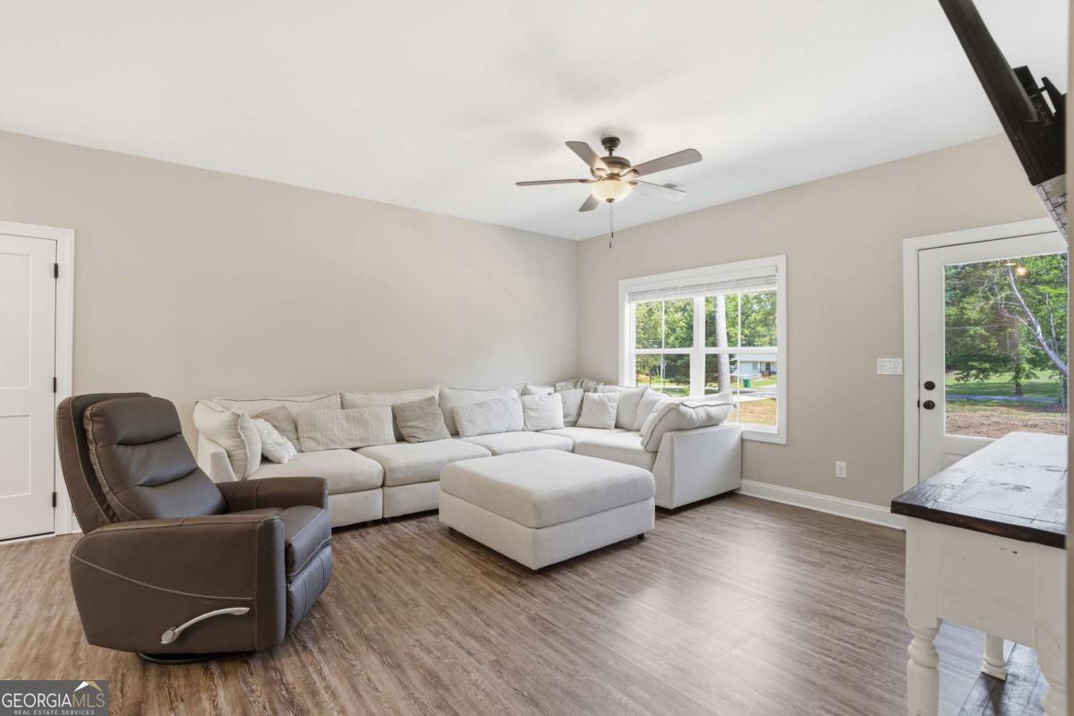 64 Bradley Trail Kingston GA 30145