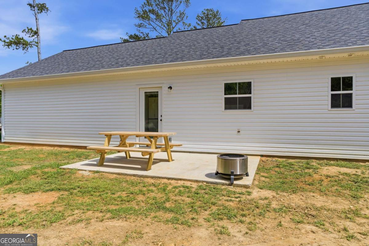 64 Bradley Trail Kingston GA 30145