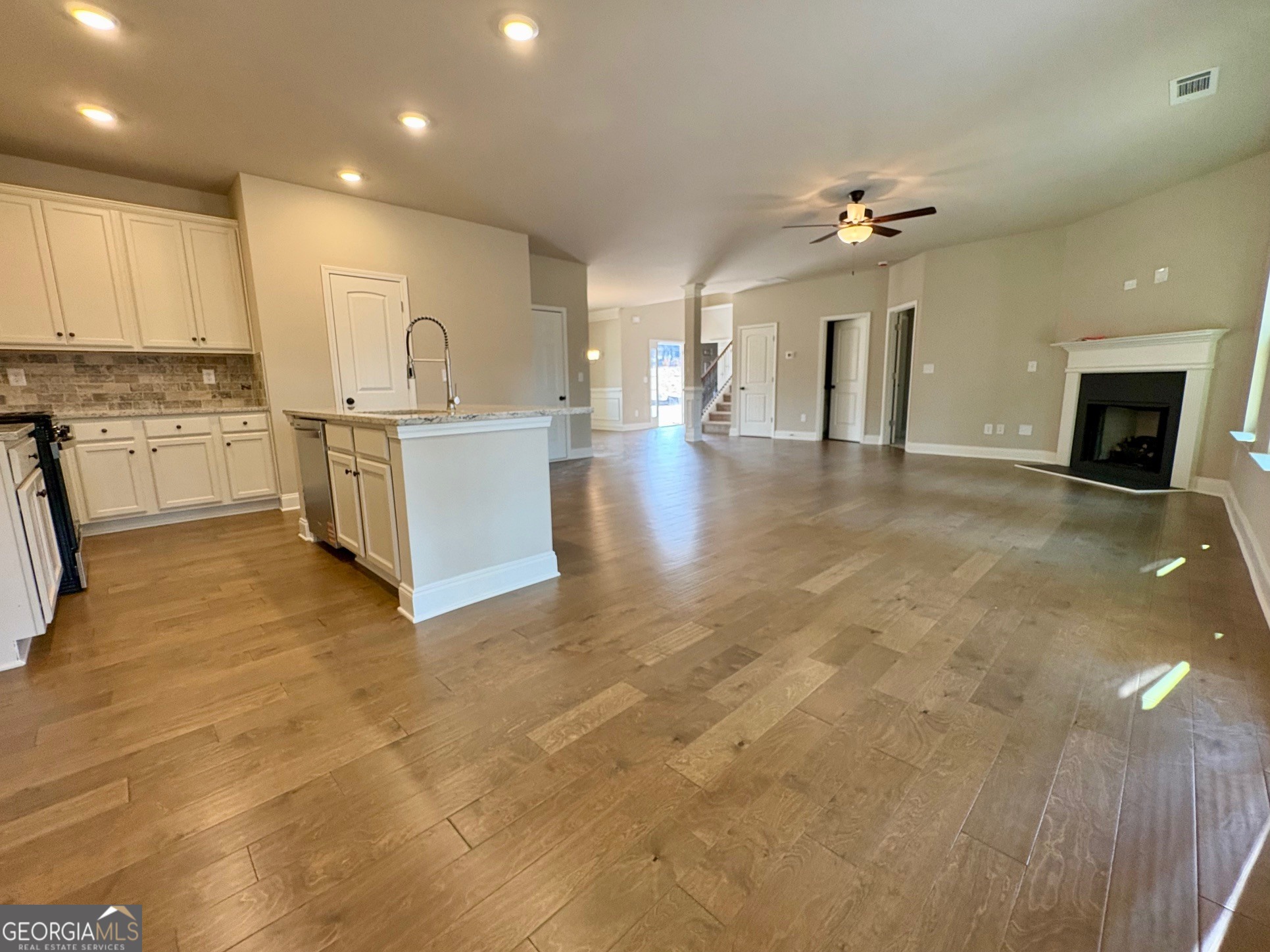 1007 Lakeview Oaks Court Grayson GA 30017