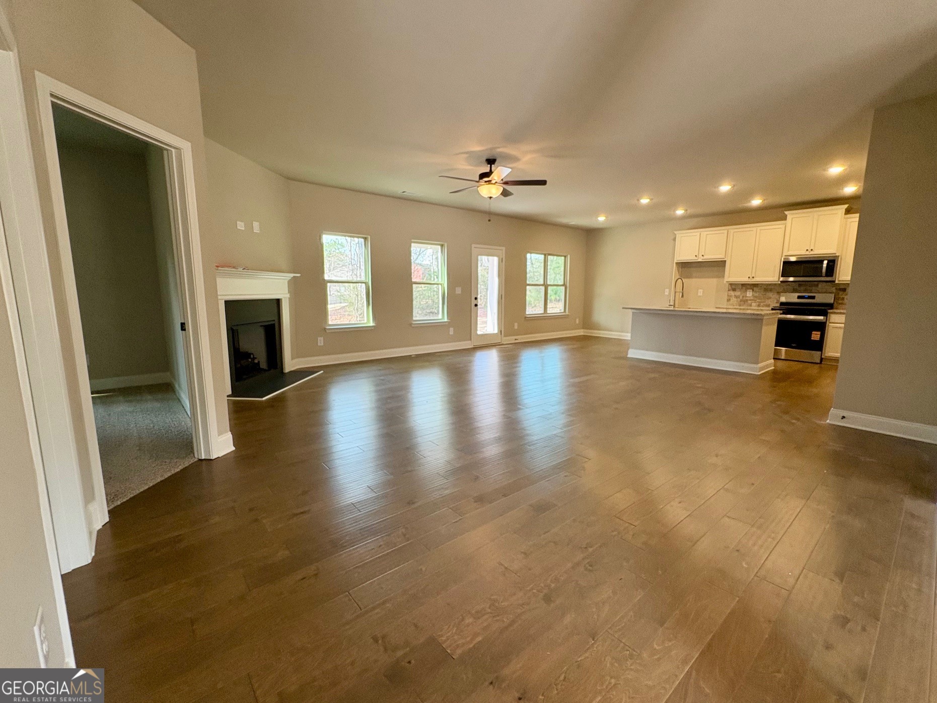 1007 Lakeview Oaks Court Grayson GA 30017