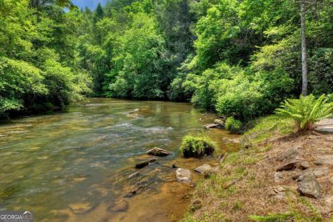 192 Delphi Hills Lane Mccaysville GA 30555