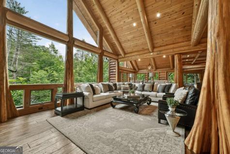 192 Delphi Hills Lane Mccaysville GA 30555