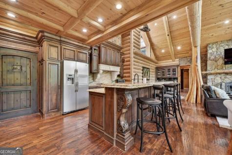 192 Delphi Hills Lane Mccaysville GA 30555
