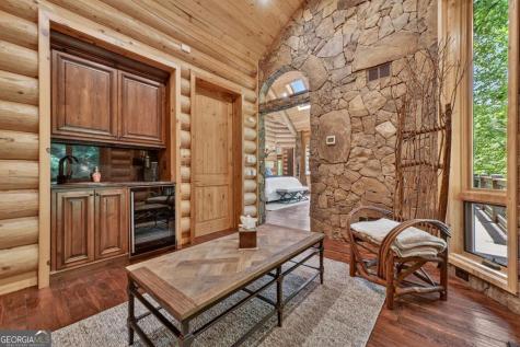192 Delphi Hills Lane Mccaysville GA 30555