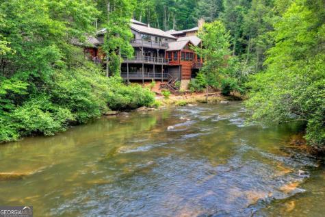 192 Delphi Hills Lane Mccaysville GA 30555