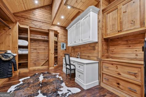 192 Delphi Hills Lane Mccaysville GA 30555
