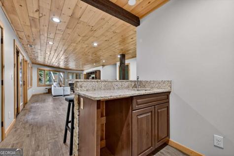 192 Delphi Hills Lane Mccaysville GA 30555