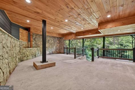 192 Delphi Hills Lane Mccaysville GA 30555