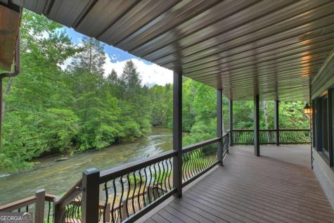 192 Delphi Hills Lane Mccaysville GA 30555