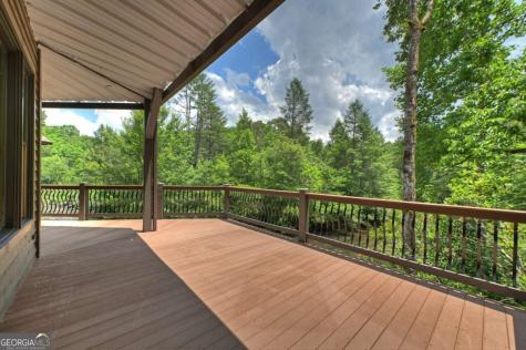 192 Delphi Hills Lane Mccaysville GA 30555