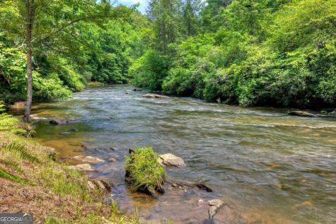 192 Delphi Hills Lane Mccaysville GA 30555