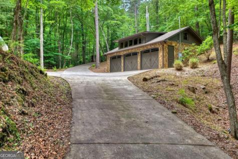 192 Delphi Hills Lane Mccaysville GA 30555
