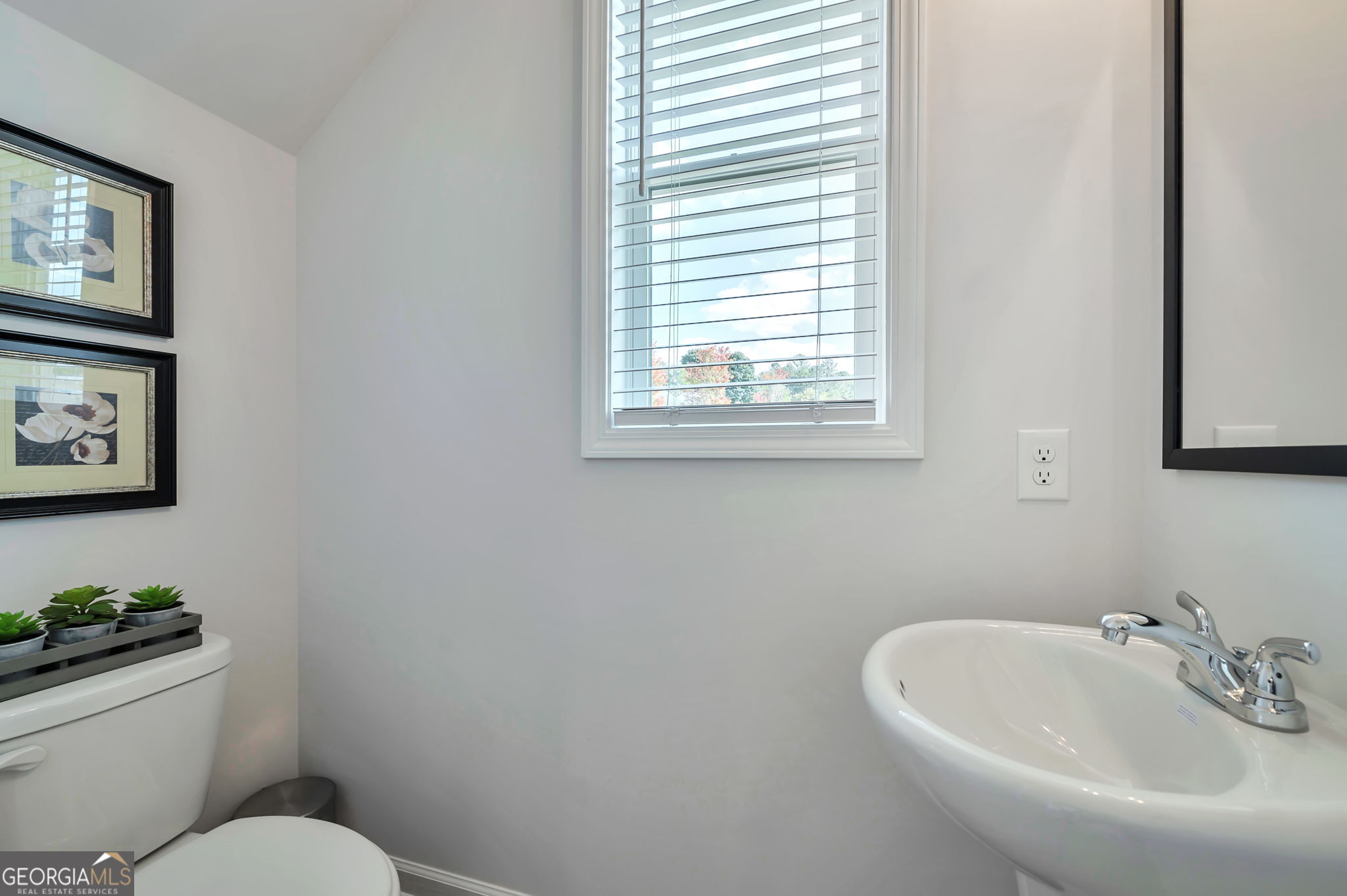 158 Millers Lane Calhoun GA 30701