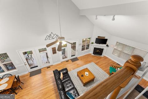 312 Dach Bruecke Gasse Helen GA 30545