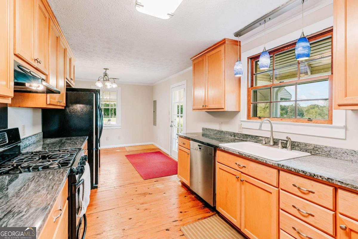 6 Burt Road Carlton GA 30627
