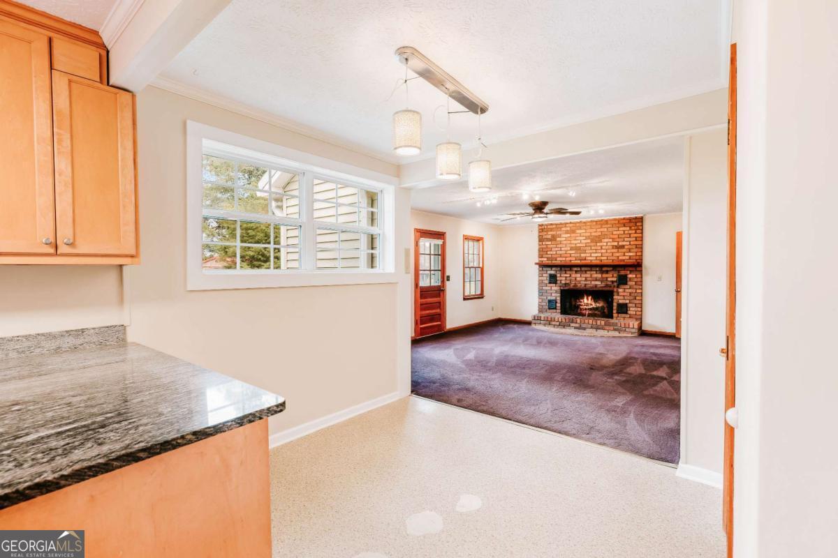 6 Burt Road Carlton GA 30627