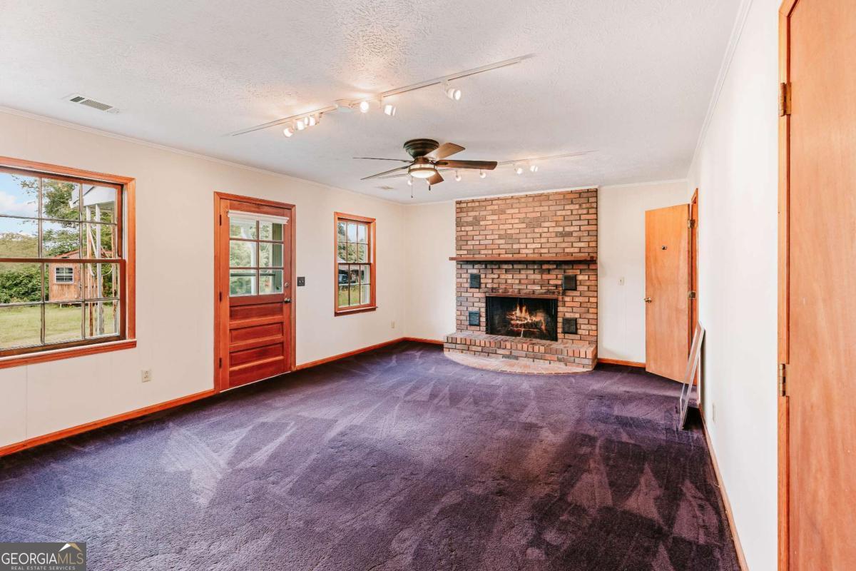 6 Burt Road Carlton GA 30627