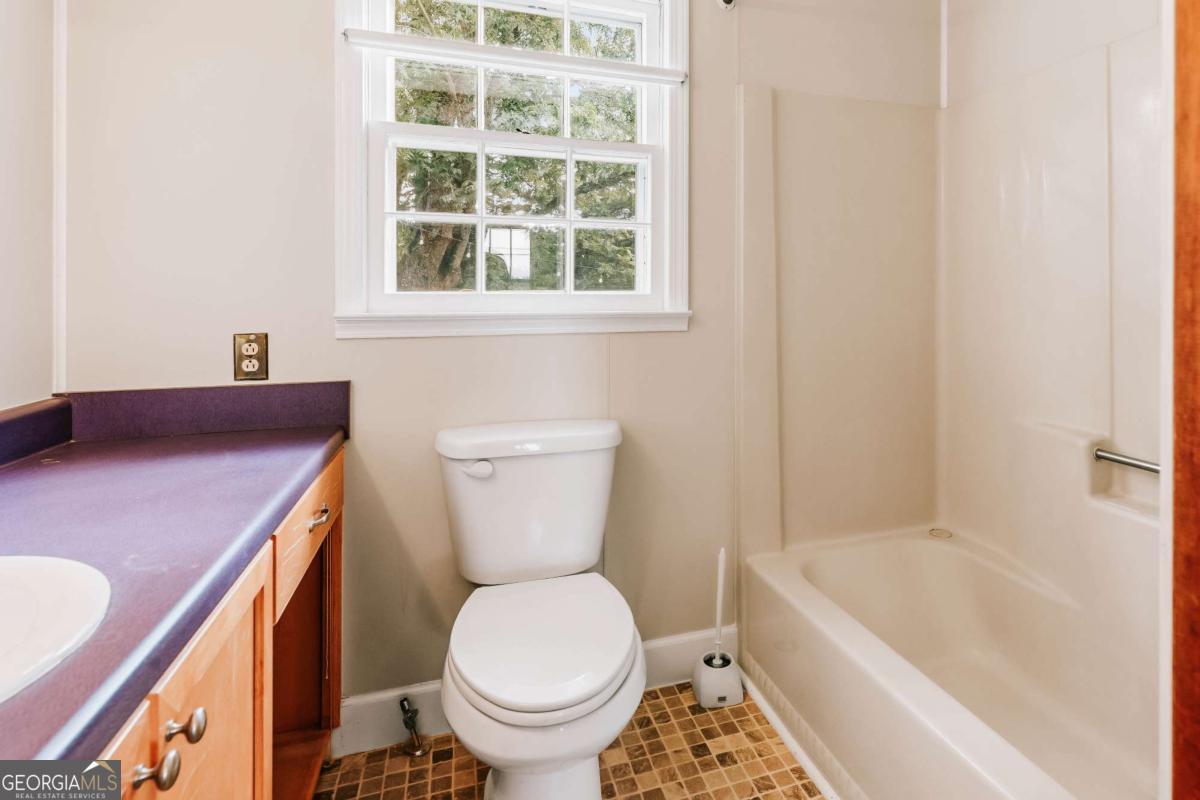 6 Burt Road Carlton GA 30627