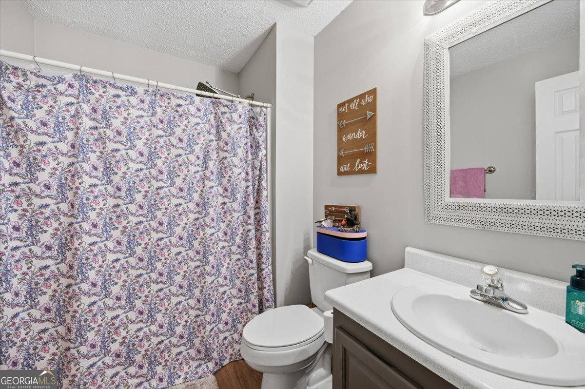 129 Royal Lane Gray GA 31032