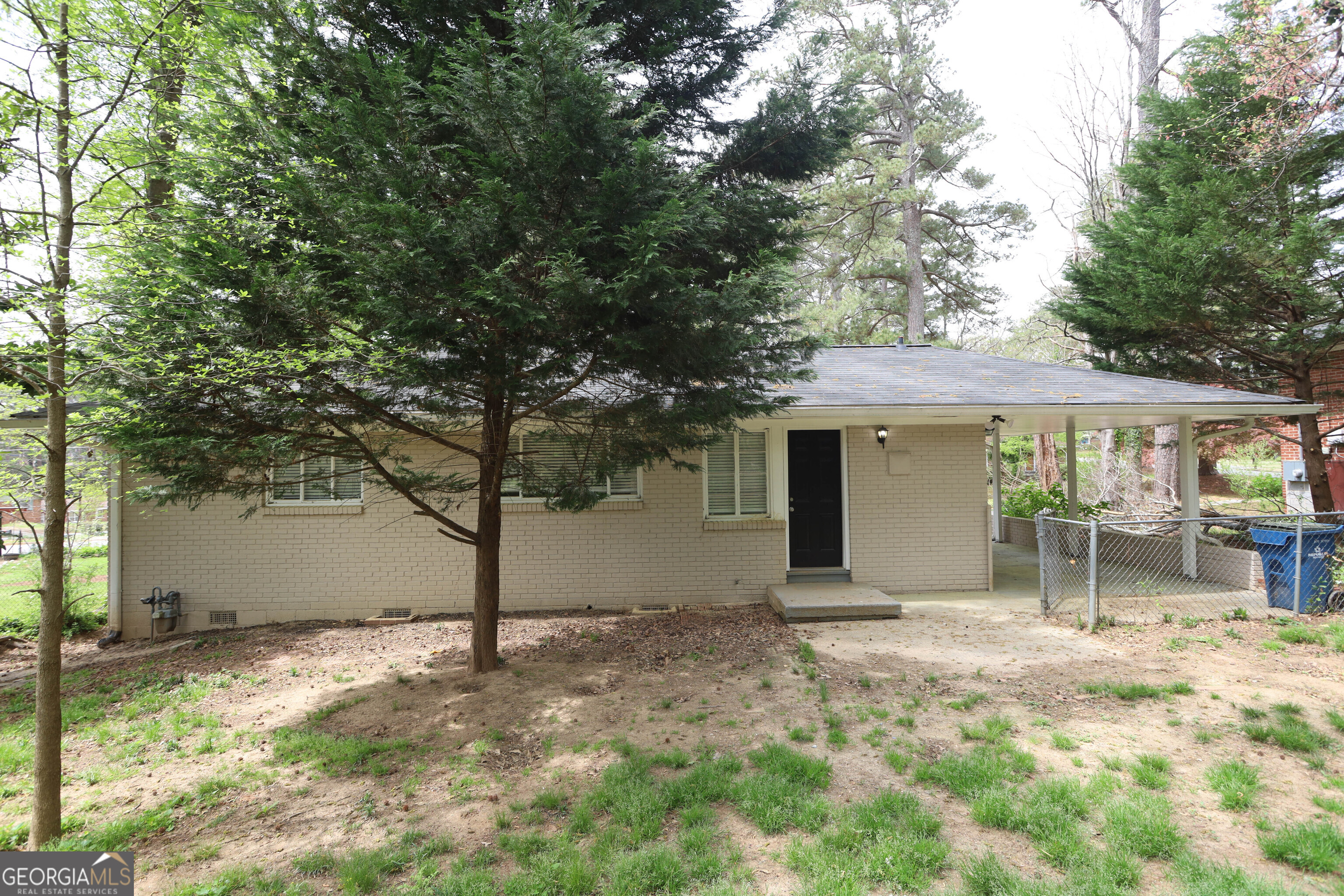 2830 Luther Drive East Point GA 30344