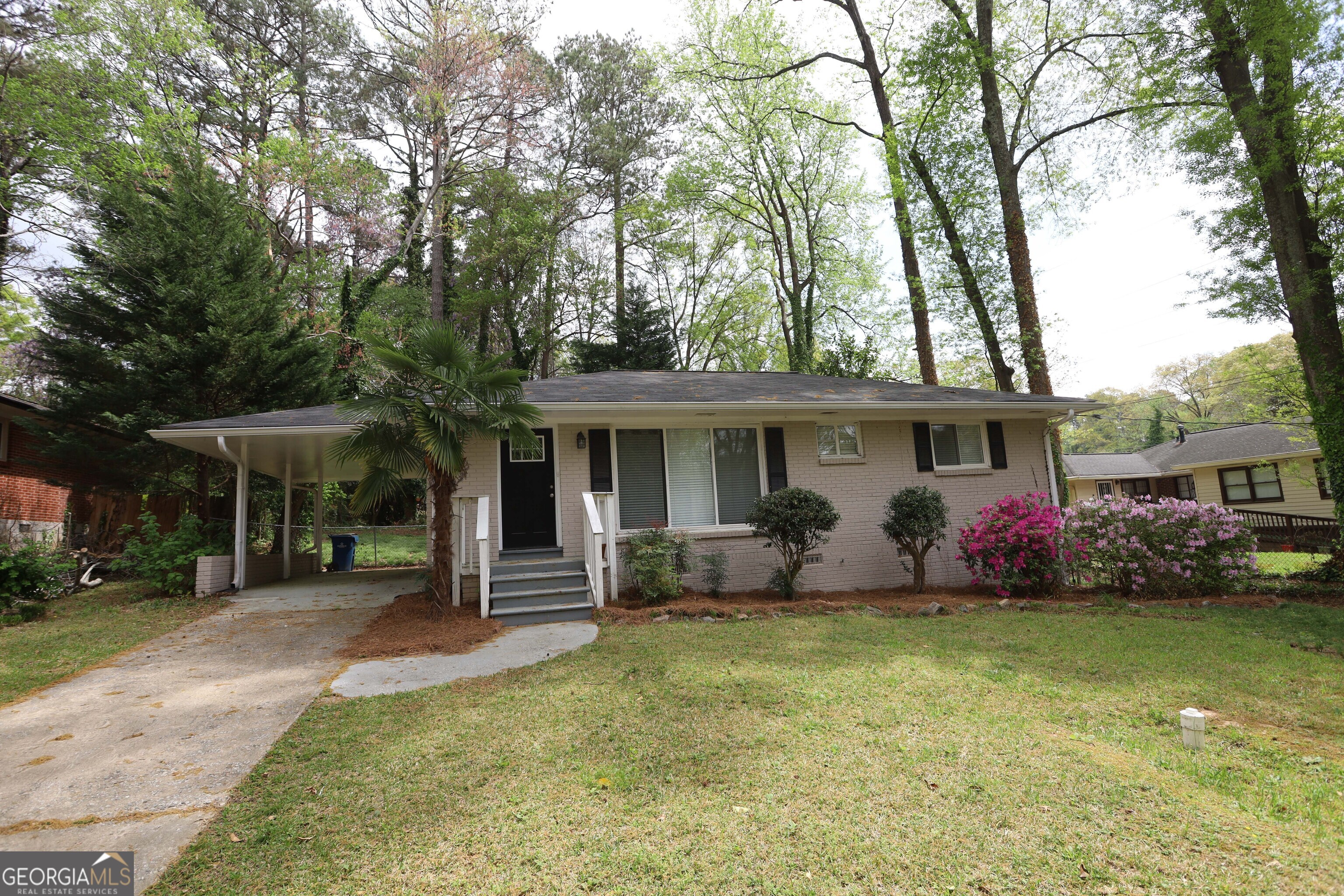 2830 Luther Drive East Point GA 30344