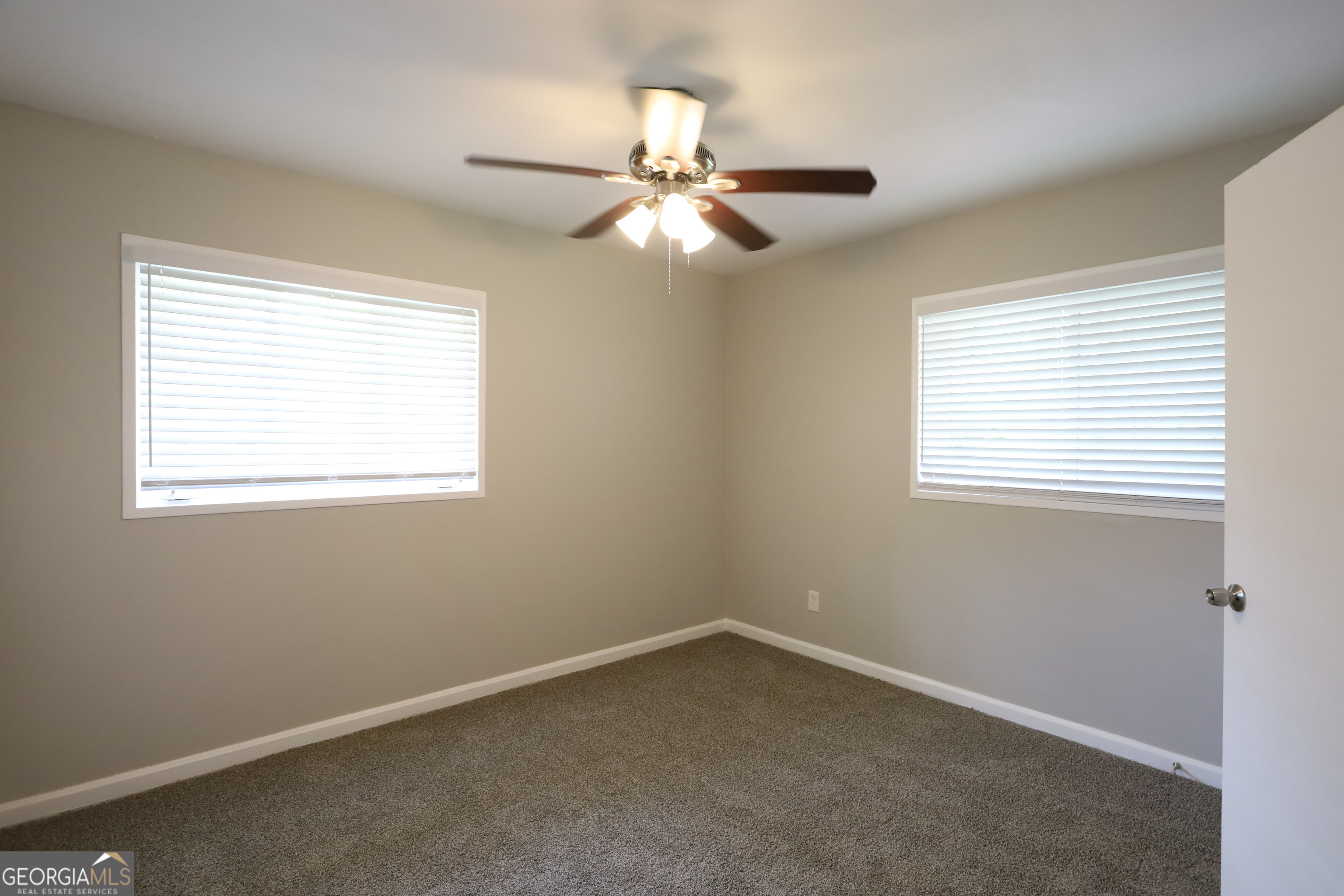 2830 Luther Drive East Point GA 30344
